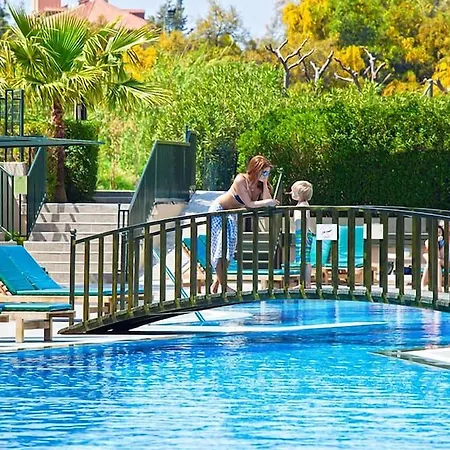 Garden Otel Side