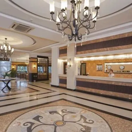 Otel Garden Side